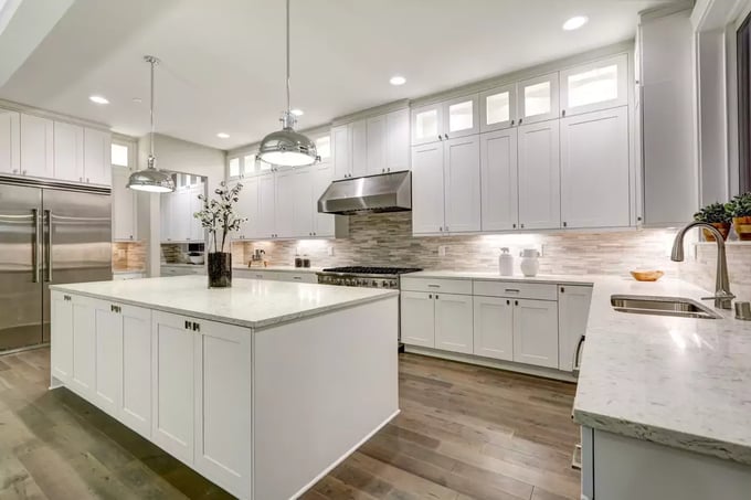 They are easy to clean and maintain - White Kitchen Cabinets