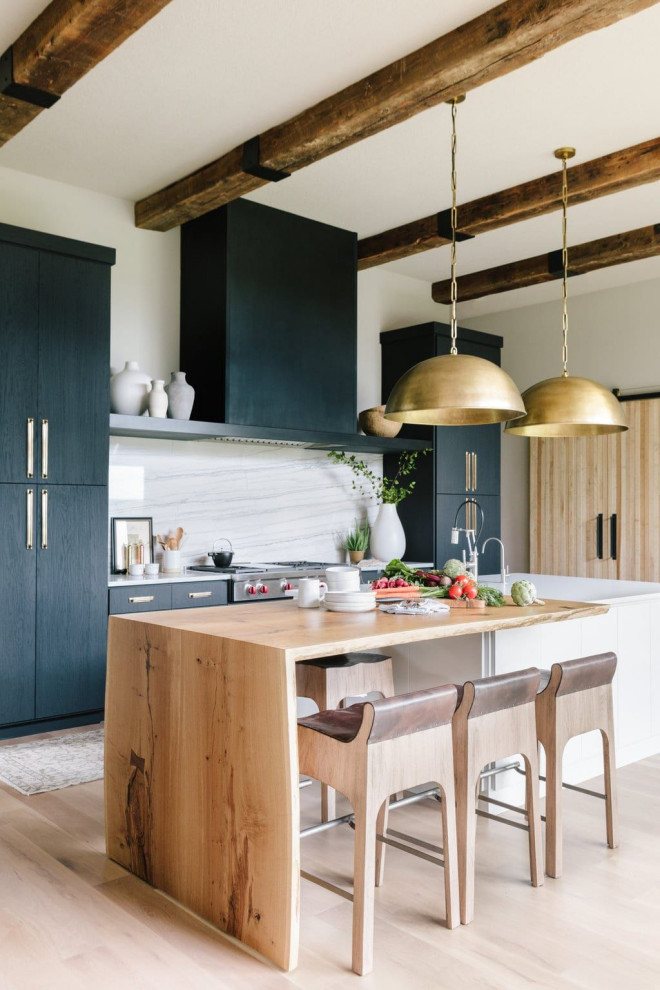 eclectic-kitchen-design-everingham-design-img~f3116ff10daf51f3_9-6075-1-287b556 Image Credits to Houzz.com - Everingham Design