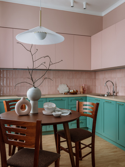 midcentury-kitchen Houzz.com – Credit  © bellager design