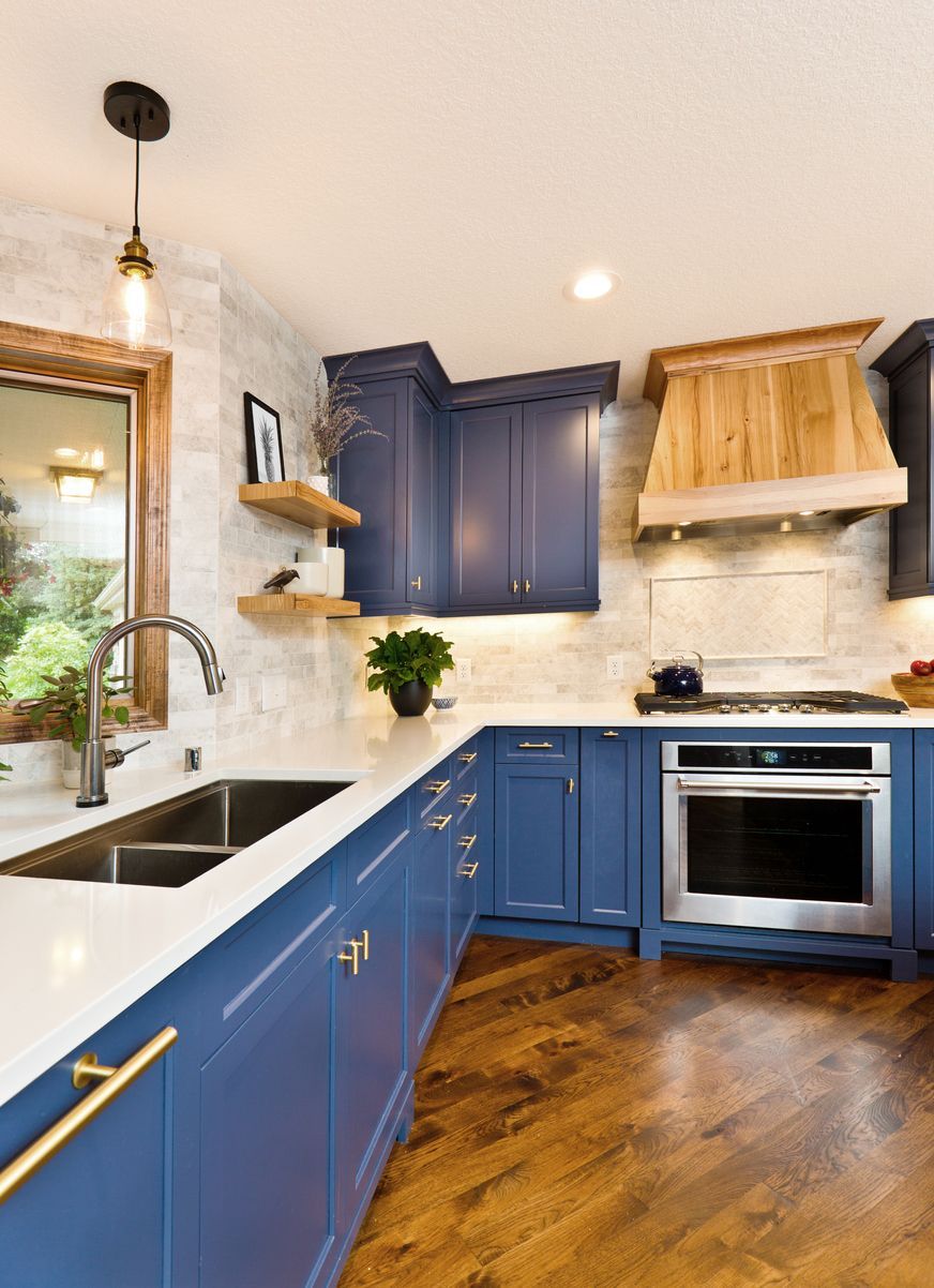 Blue Kitchen Cabinet Ideas For You - Show Off a Metallic Highlight