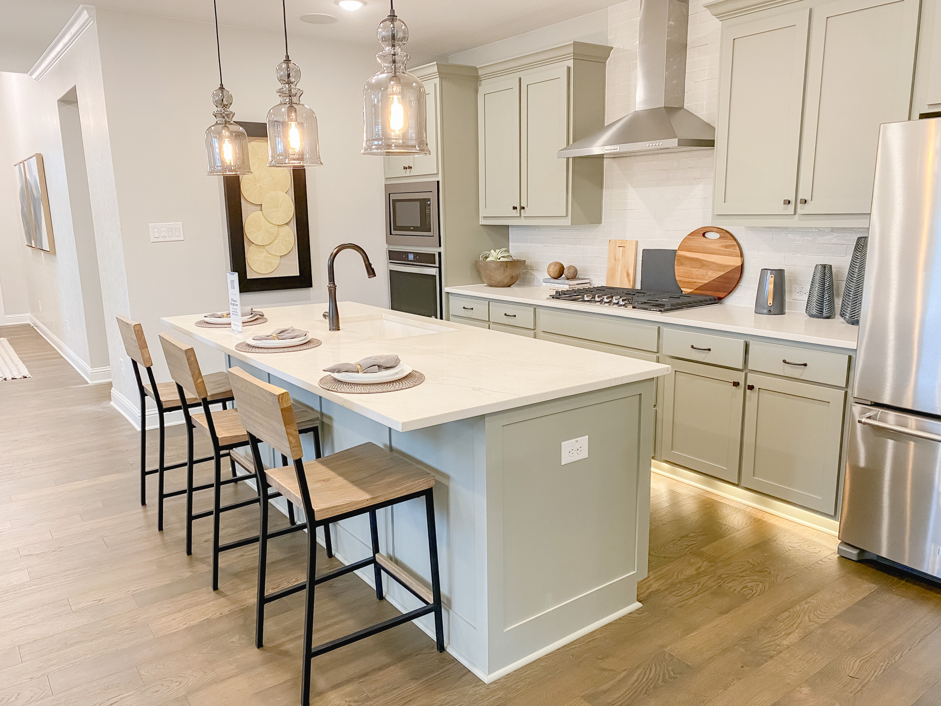 2. 10 Reasons Why Shopping for Kitchen Cabinets Online is Better Than In-Store