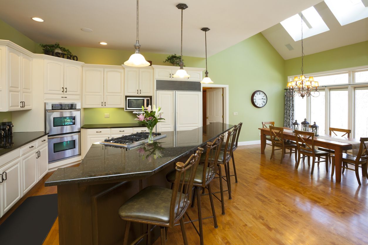 8 Benefits Of Kitchen Islands: A Kitchen Island Makes a Living Space
