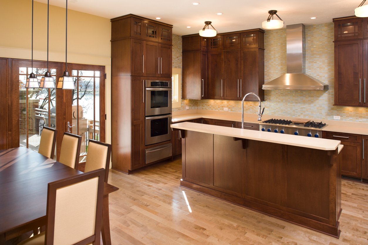 Maple Kitchen Cabinets for Strength and Endurance