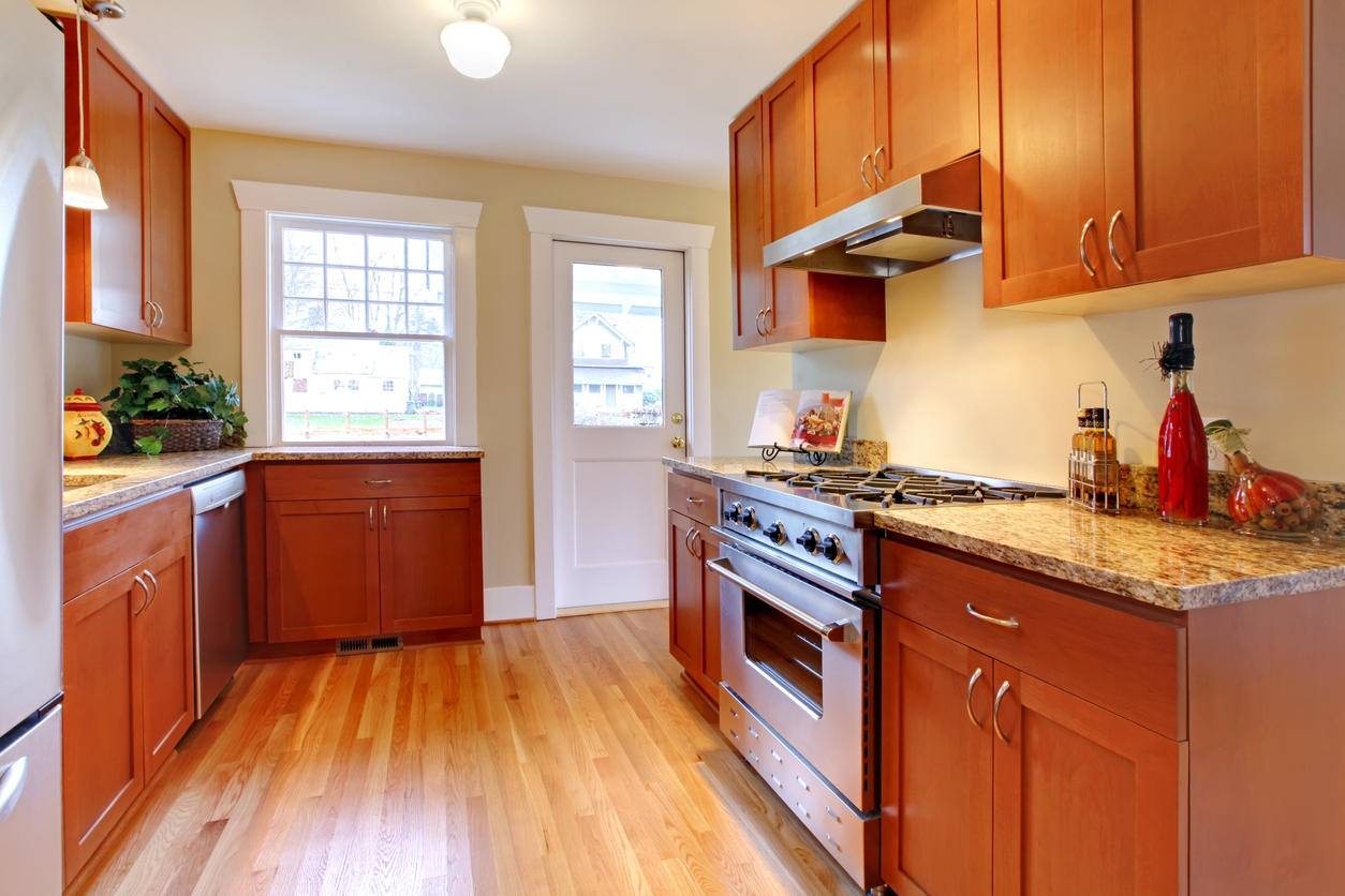 Enhance Your Home Decor with Maple Kitchen Cabinets