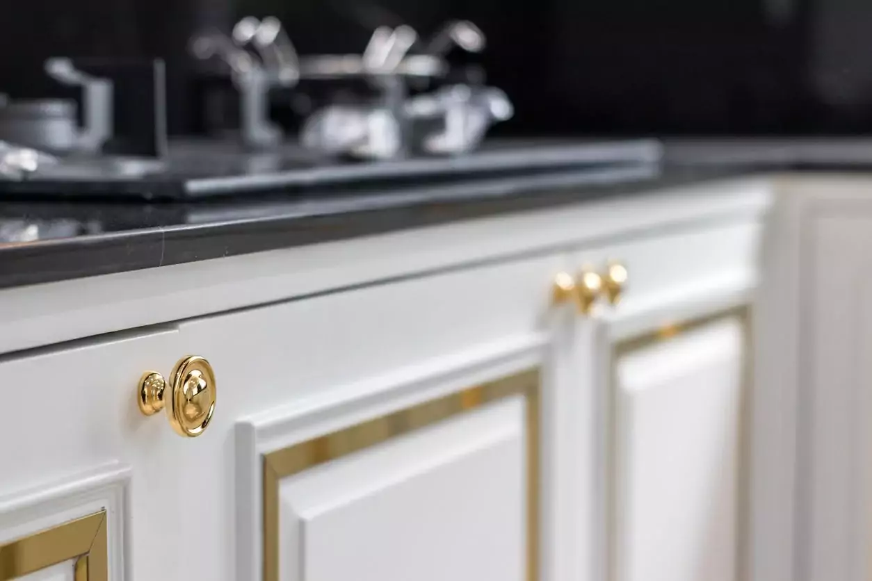 Use Hardware - Two-Tone Kitchen Cabinets