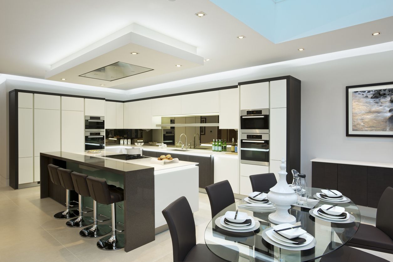 Extend a welcome - Modern Kitchen